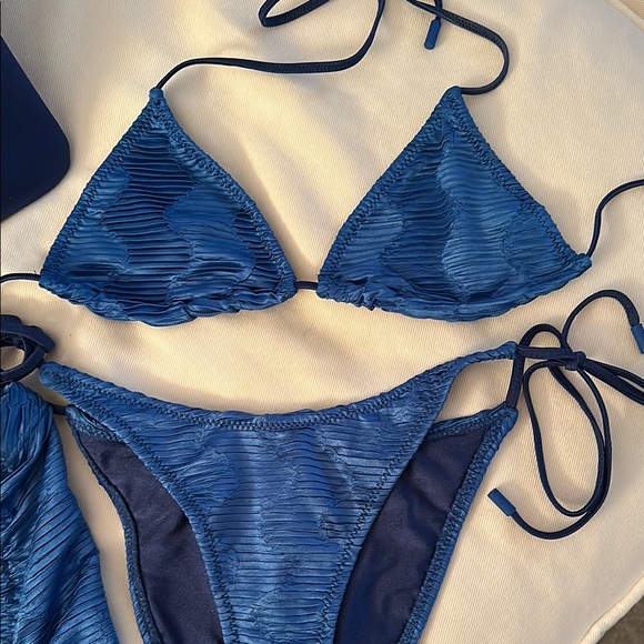Triangl Blue Bikini & Skirt Set Size Small - Picture 5 of 13